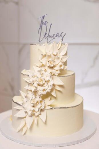 Artistry in Baking: Elegant Wedding Cake Design